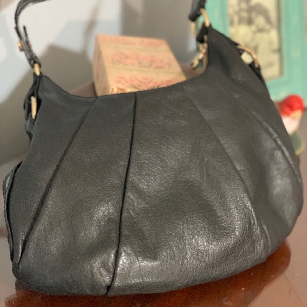 🍁Large Simply Vera by Vera Wang Hobo Bag🍁